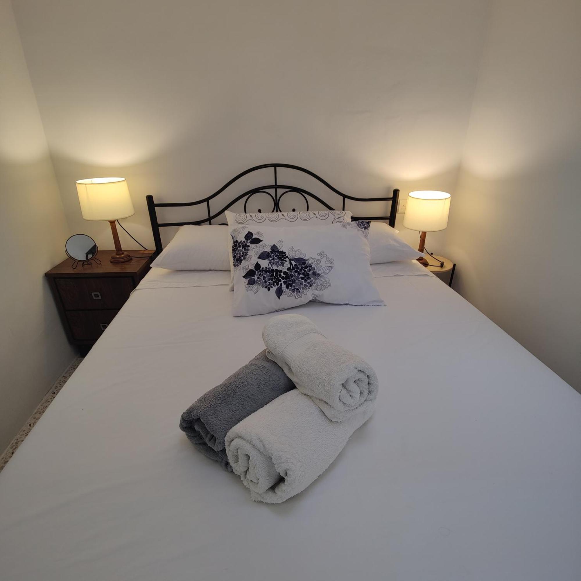 Malta, Flat - Minutes From The Sea! Holiday home Sliema